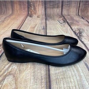 New In Box Universal Thread Shoes Black Flats 9.5